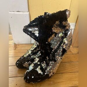 Wild Diva Lounge Reversible Sequins Heeled Ankle Boots Size 7.5
